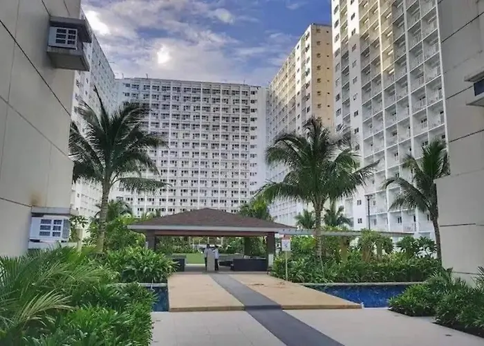 Simple And Affordable Staycation At Shore Residences Apartment